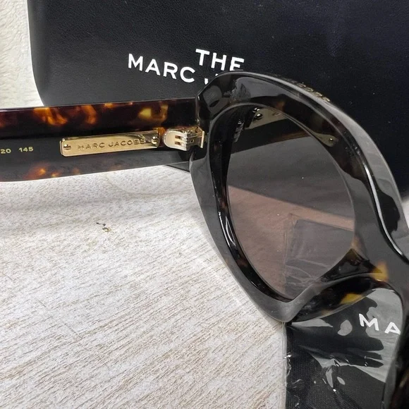 Marc Jacobs Tortoiseshell Cat-Eye Sunglasses - Picture 5 of 12